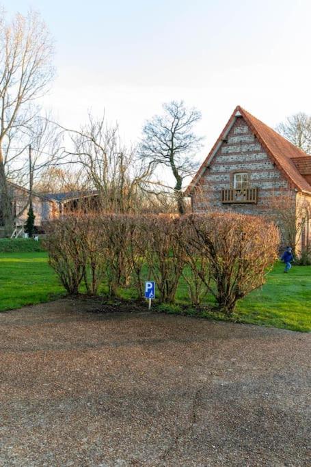 Le Clos Saint Vincent Manneville-es-Plains Exterior photo